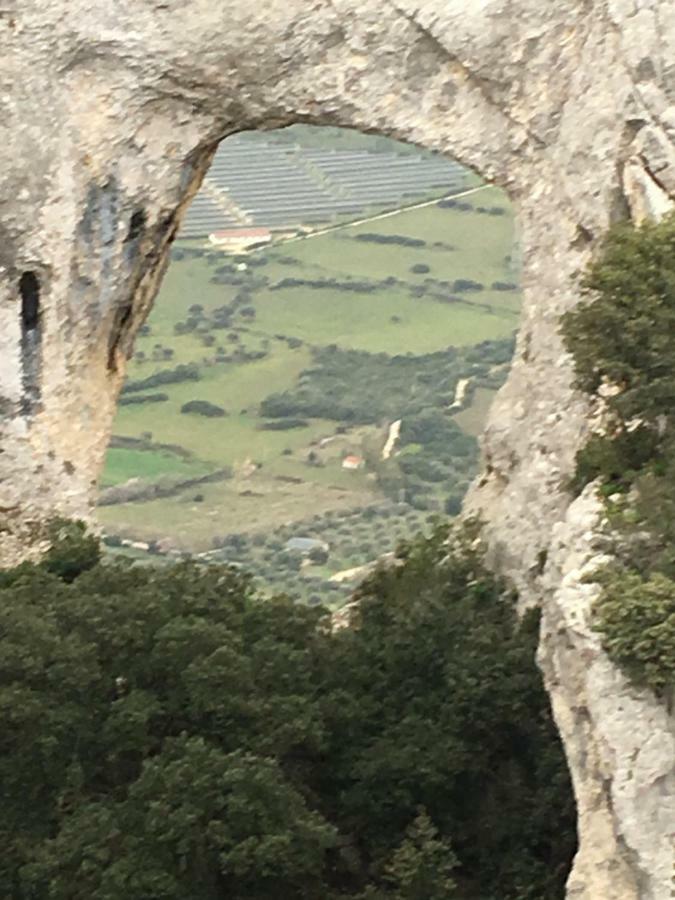 Sa Domu E Muru Galtellì Eksteriør billede